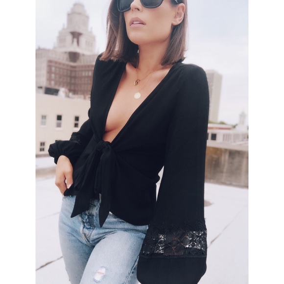 Last 1✨Shae Black Puff Sleeve Tie Front Kimono Top - Picture 8 of 8